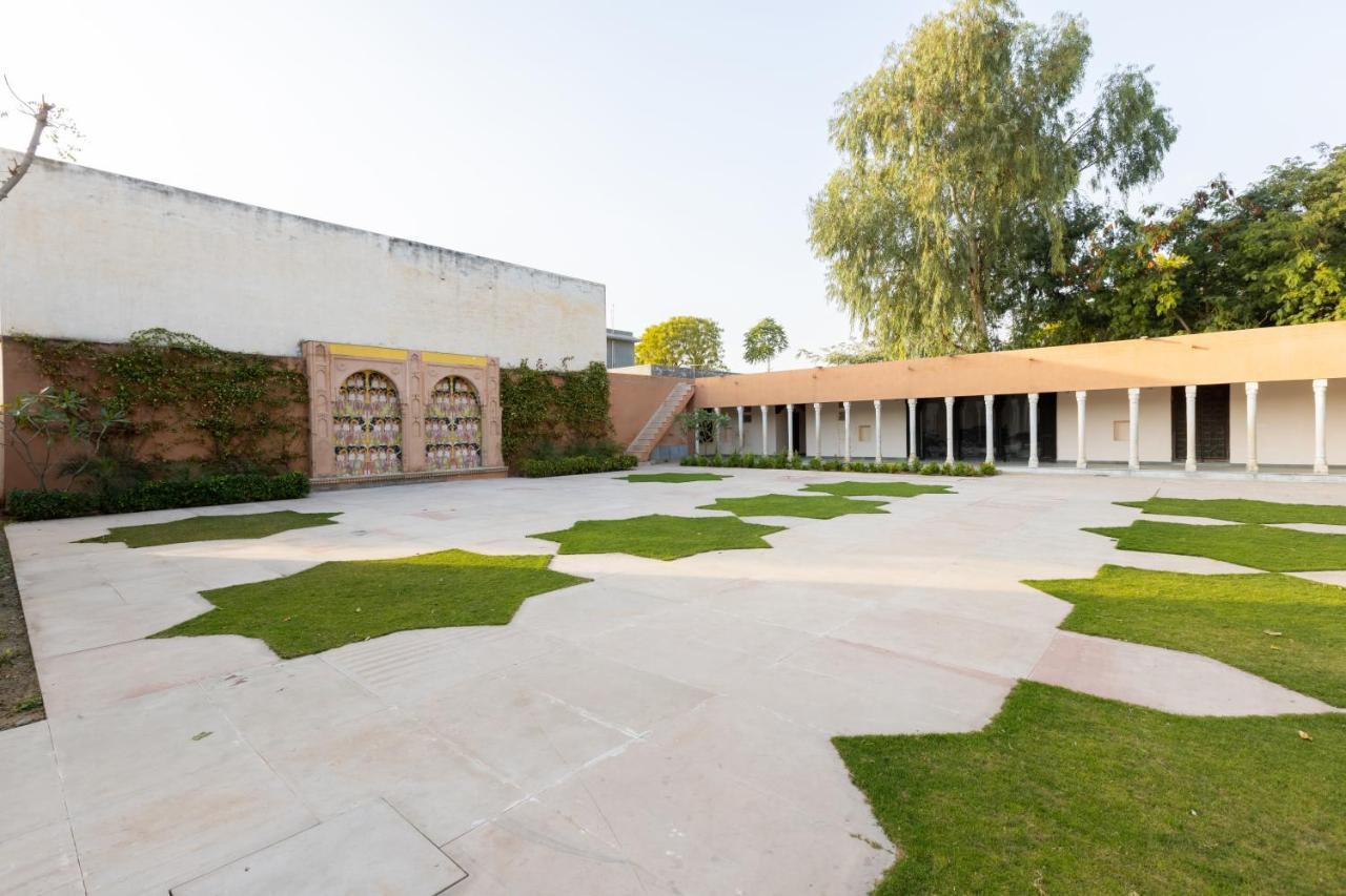 Vivaana Culture Hotel Mandāwa Exterior foto