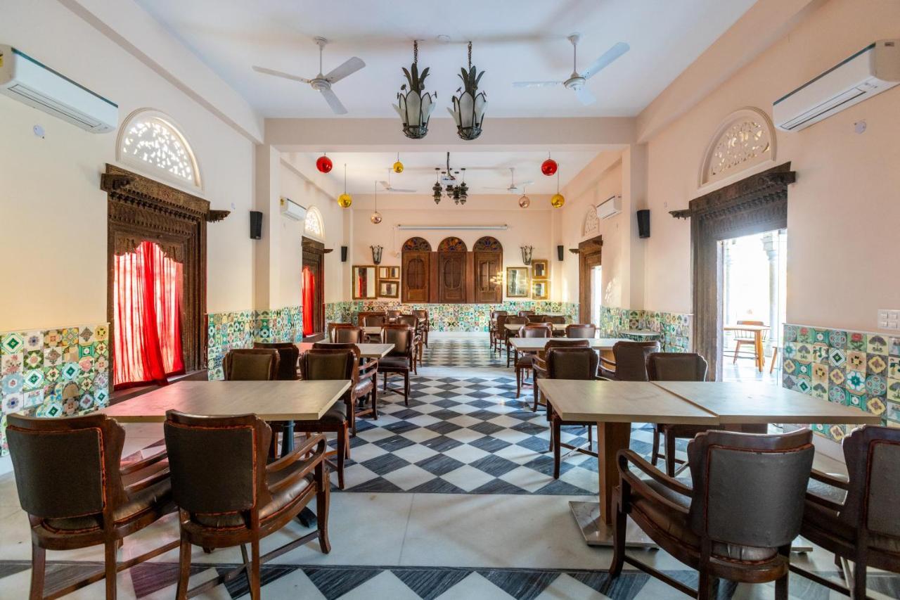 Vivaana Culture Hotel Mandāwa Exterior foto