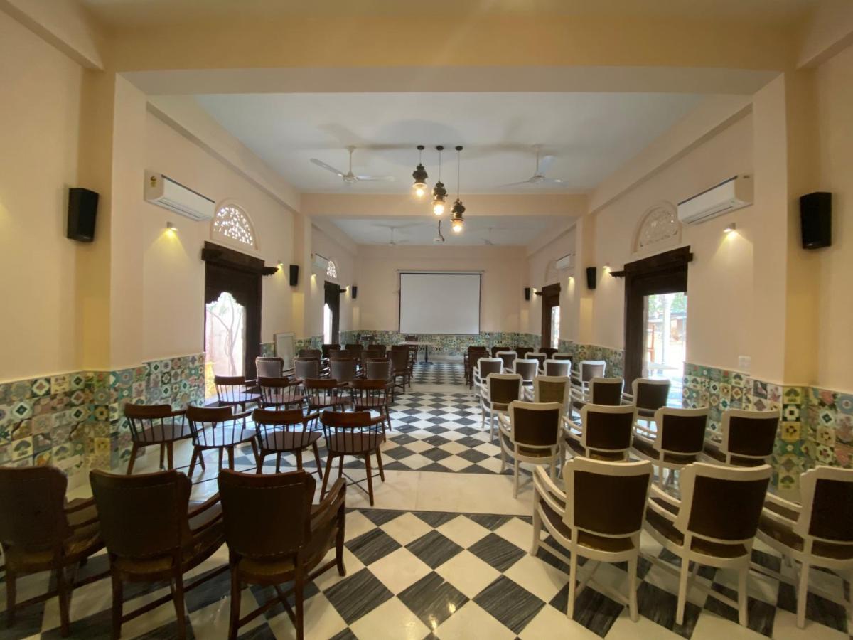Vivaana Culture Hotel Mandāwa Exterior foto